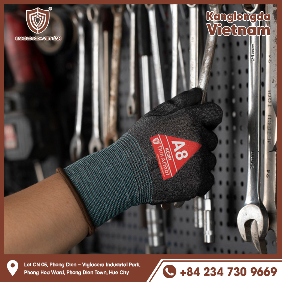 Non-slip gloves hug tightly, helping to hold the wrench firmly when operating. Non-slip gloves hug tightly, helping to hold the wrench firmly when operating.