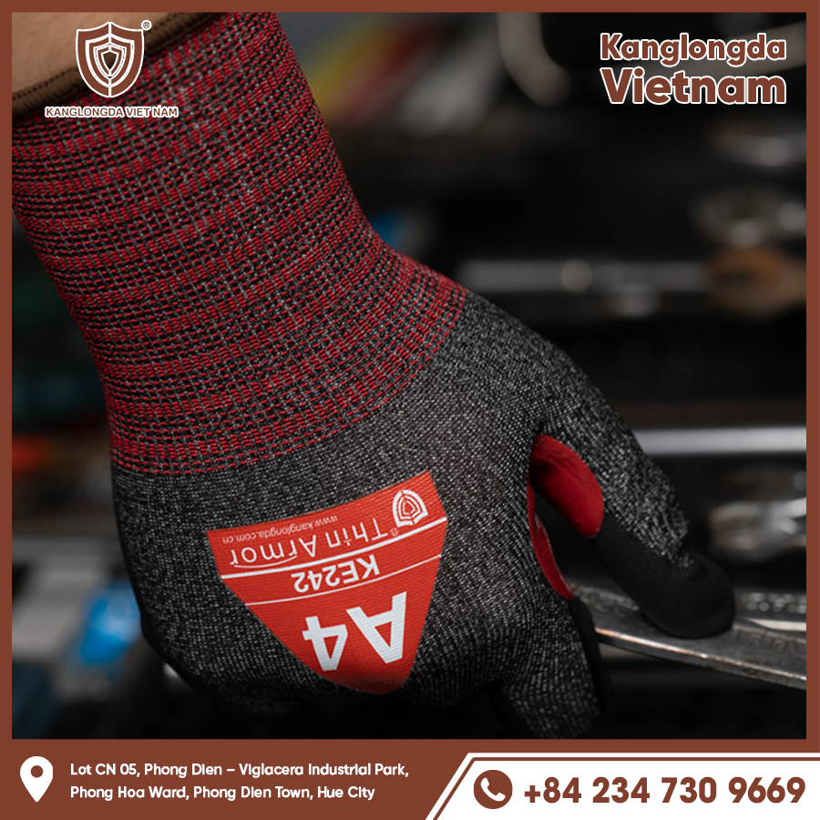 Close-up of KE242 gloves showing synthetic fabric and PU coating Close-up of KE242 gloves showing synthetic fabric and PU coating